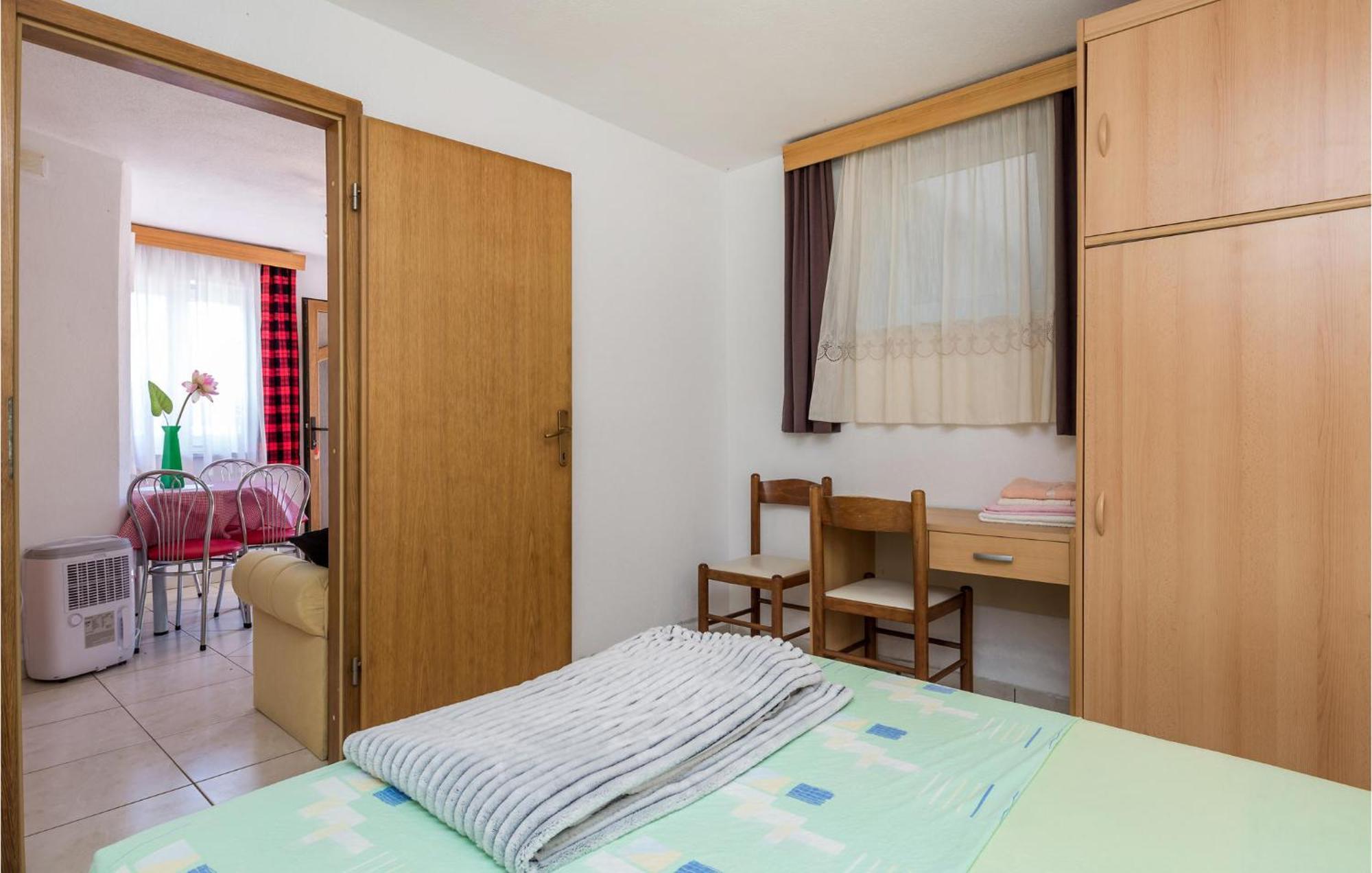Beach Front Apartment In Punta Kriza With Kitchen Eksteriør bilde