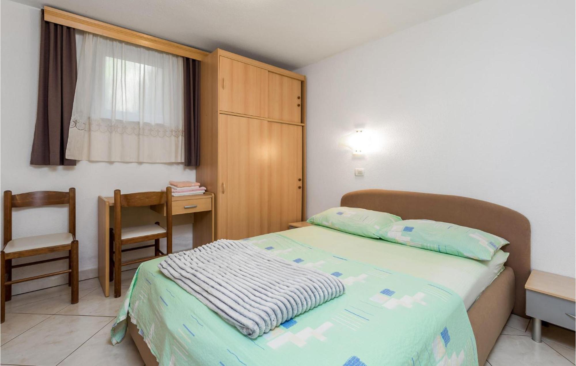 Beach Front Apartment In Punta Kriza With Kitchen Eksteriør bilde