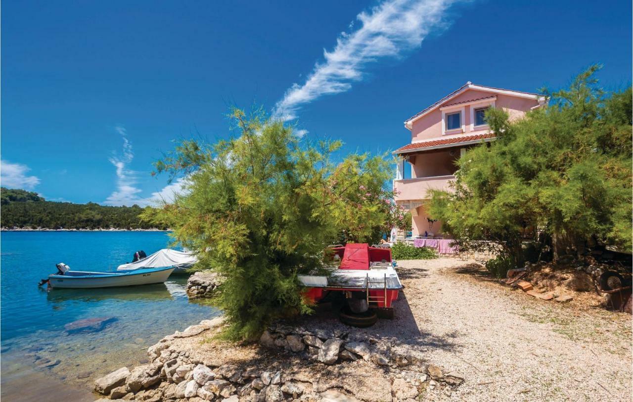 Beach Front Apartment In Punta Kriza With Kitchen Eksteriør bilde